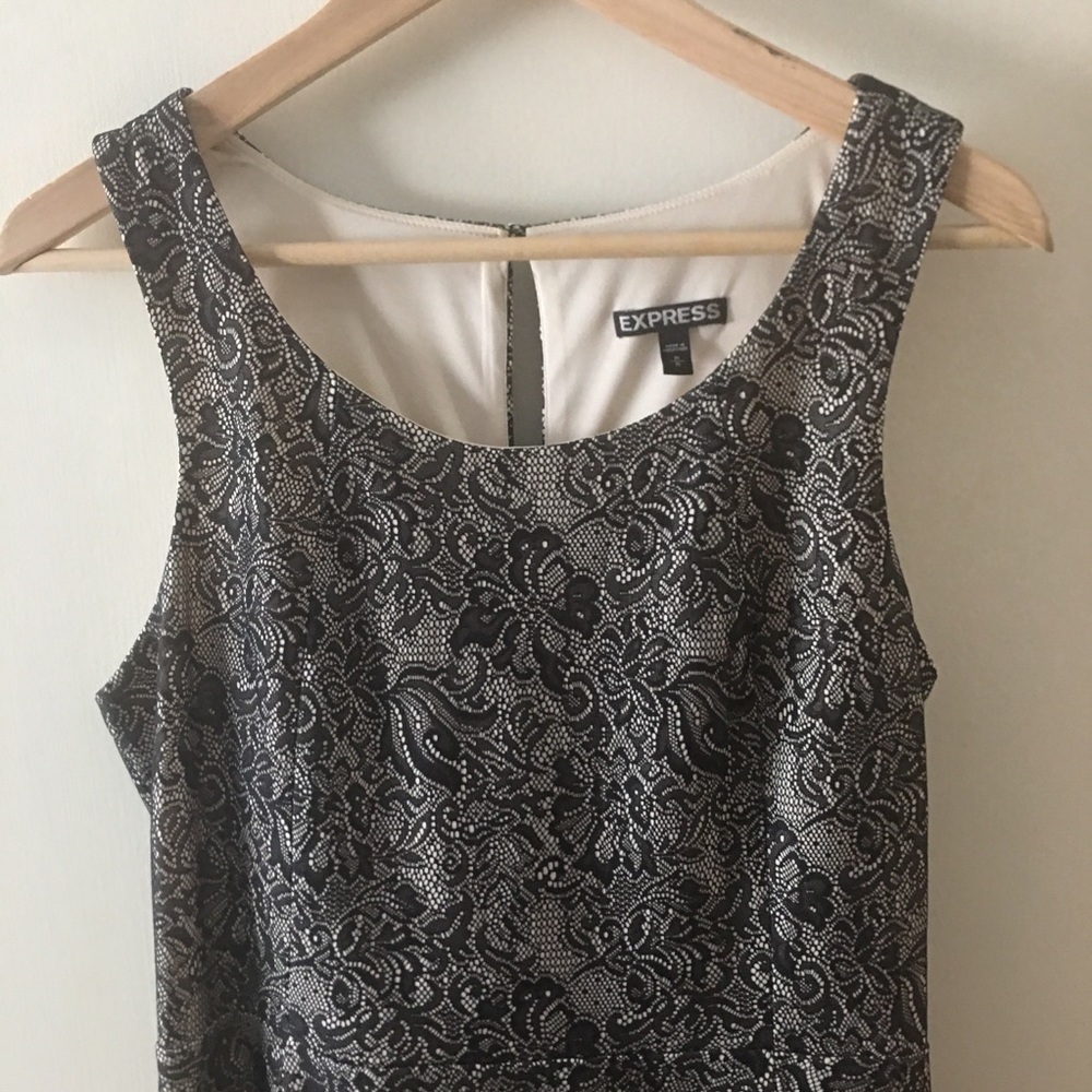 Express Dress!! - Picture 2 of 4